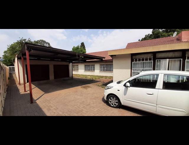 4 BEDROOM PROPERTY TO RENT IN BEYERS PARK